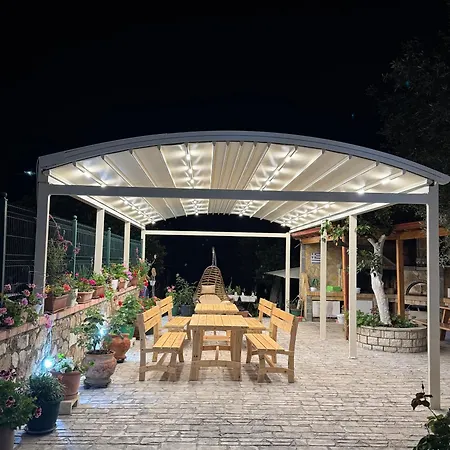 Elpis Maison d'hôtes Himarë