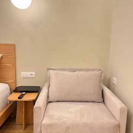 Guest house Elpis Himare
