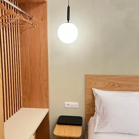 Gasthuis Elpis Himare