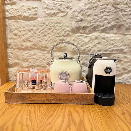 Gasthuis Elpis Himare