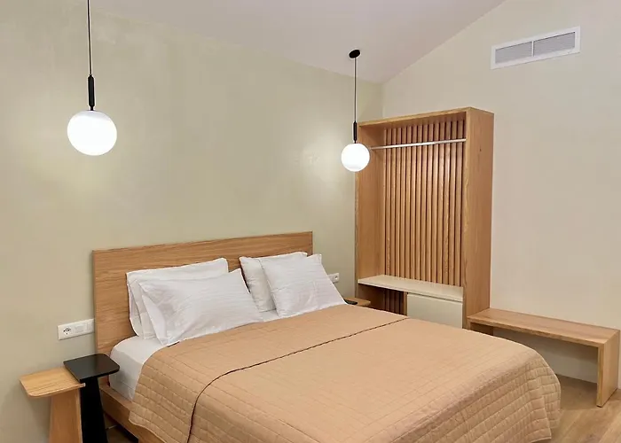 Elpis Guest house 4*