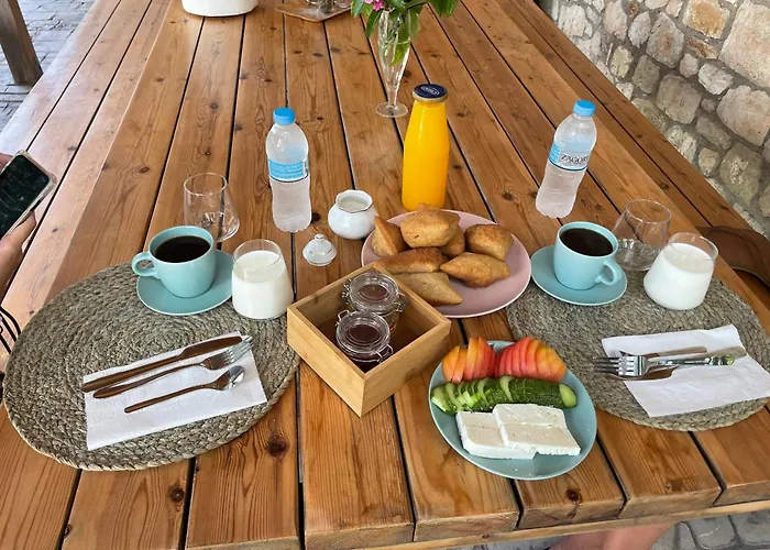 Elpis Guest house